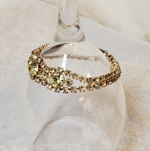 Weiss Rhinestone Tennis Bracelet - Picture 6 of 12